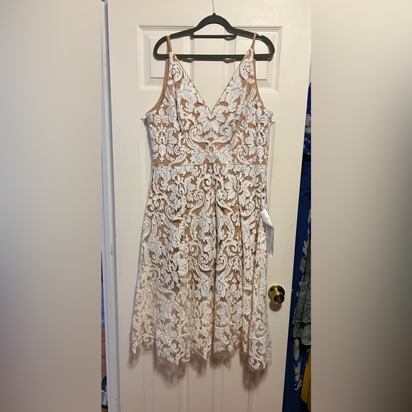 Dress The Population Blair Lace Sleeveless Sequin Dress - Picture 1 of 5